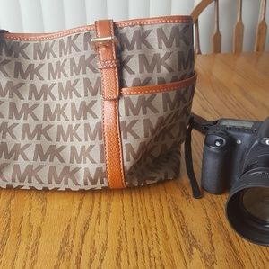 Michael Kors Tote